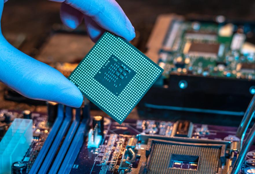 Technical Performance Analysis of Analog-to-Digital Converter (ADC) AD7616BSTZ