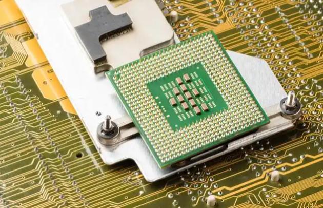 Application Scenarios of Digital Isolator ADUM1201ARZ-RL7 Across Various Industries