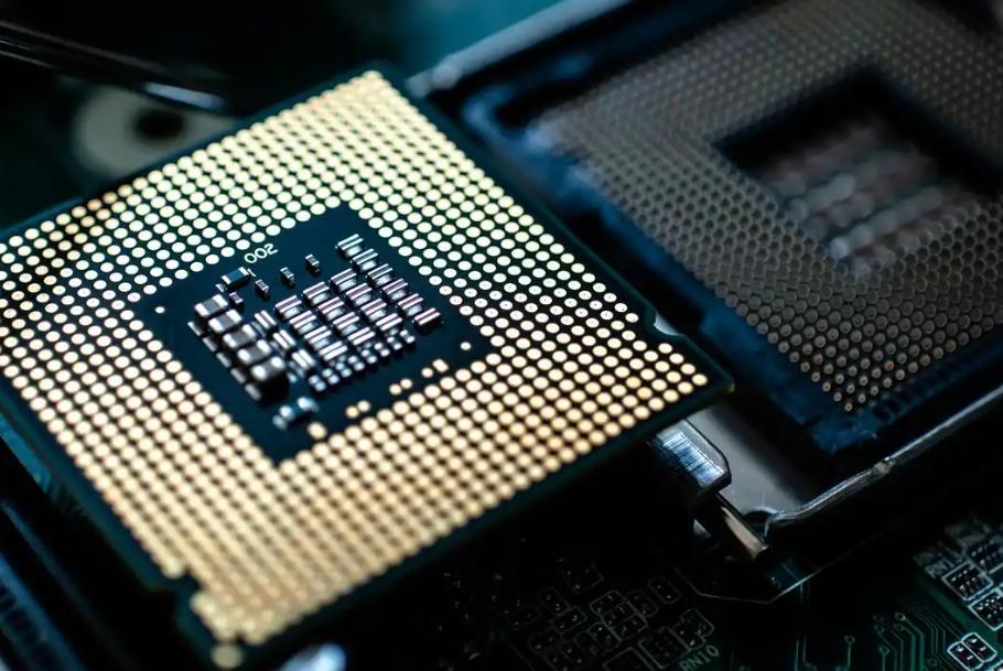 Analog Devices ADM2587EBRWZ: The 