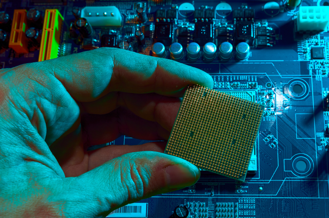 A Classic Legacy of Low Power and High Integration: In-Depth Analysis of the ATMEGA64A-AU