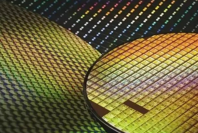 An In‑Depth Look at the Lumissil IS31FL3246‑QFLS4‑TR 36‑Channel LED Driver
